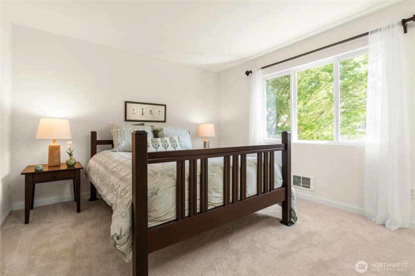 Property photo for 4305 105th Avenue Ne, Kirkland photo 20