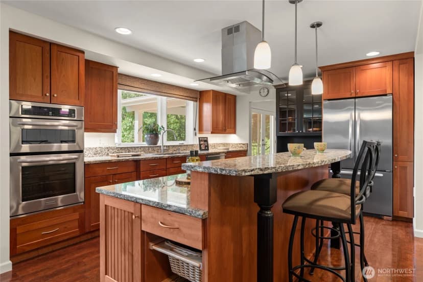 Property photo for 4305 105th Avenue Ne, Kirkland photo 13