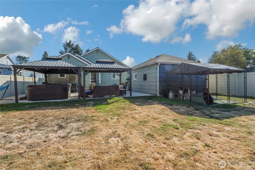 Property photo for 310 18th Street Nw, Puyallup photo 31