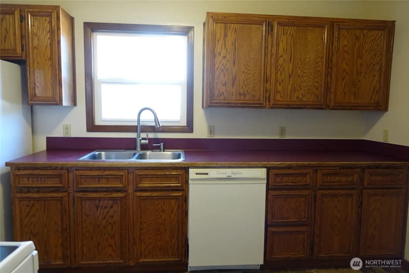 Property photo for 301 Linda Lane, Centralia photo 3