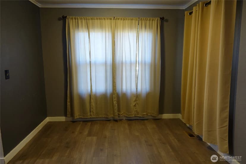 Property photo for 301 Linda Lane, Centralia photo 10