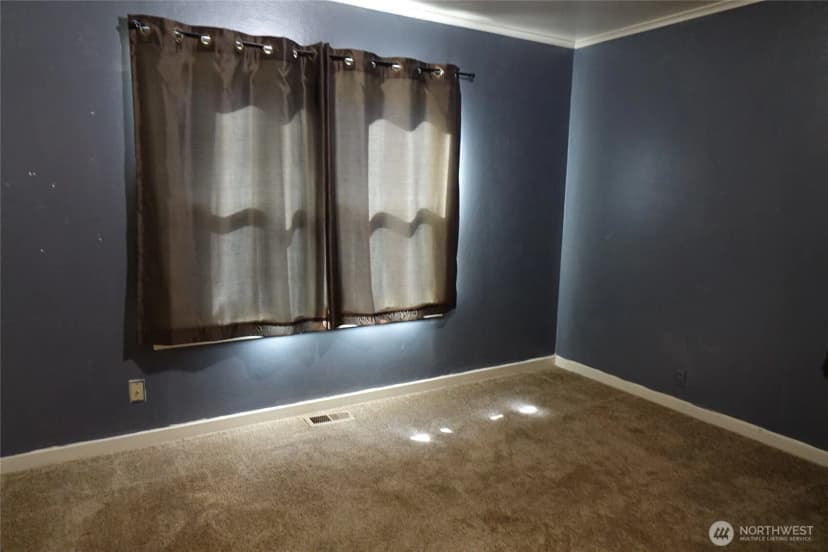 Property photo for 301 Linda Lane, Centralia photo 17