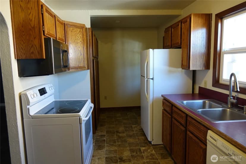Property photo for 301 Linda Lane, Centralia photo 6