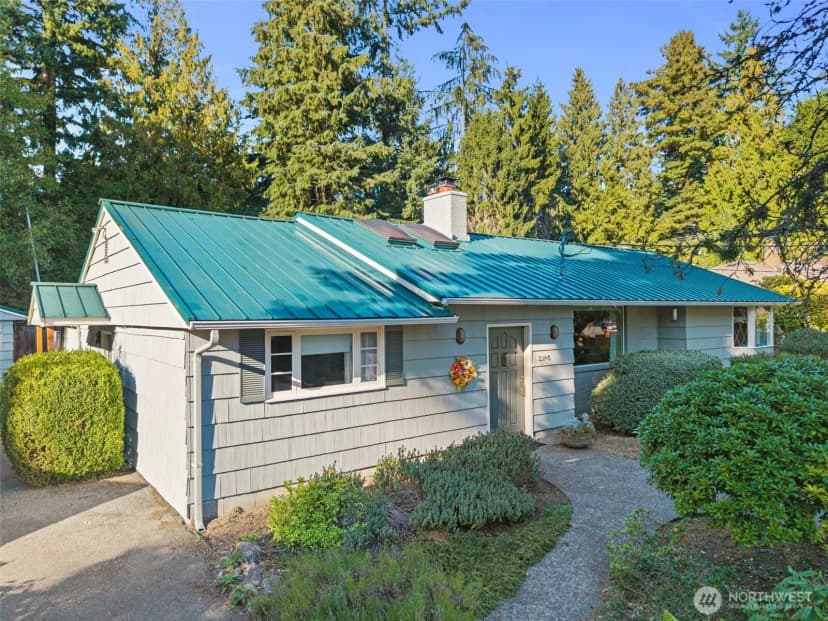 Property photo for 2148 Sw 169th Street, Burien