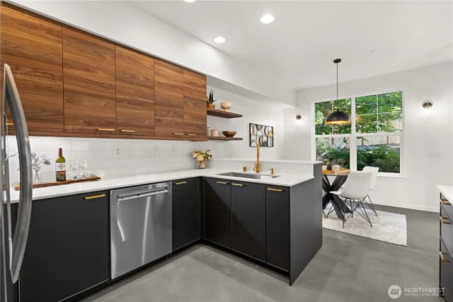 Property photo for 23210 Fitzgerald Road #2, Bothell photo 5