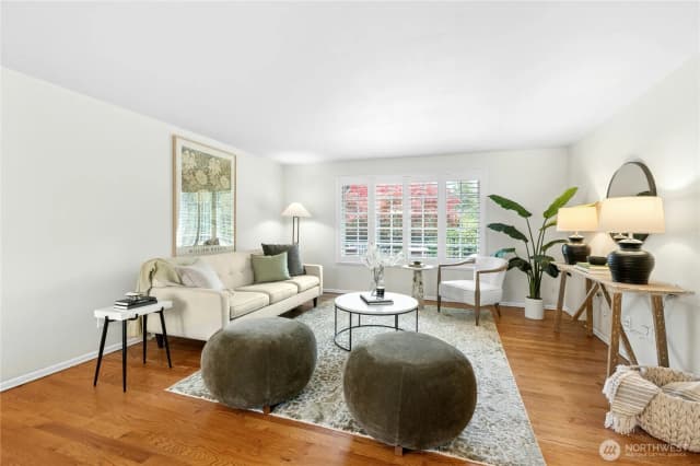 Property photo for 2468 168th Place Ne, Bellevue photo 3