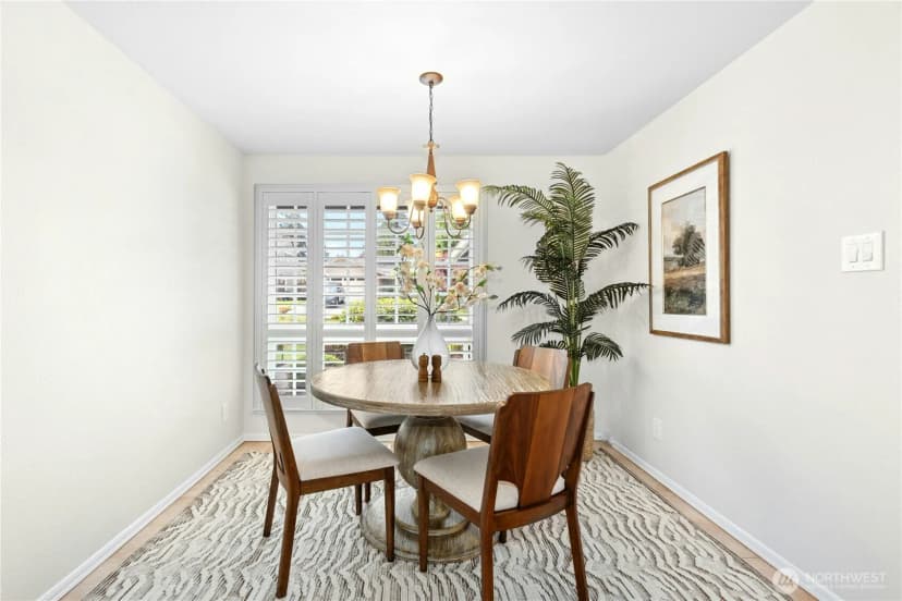 Property photo for 2468 168th Place Ne, Bellevue photo 7
