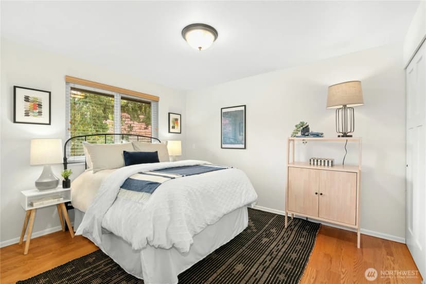 Property photo for 2468 168th Place Ne, Bellevue photo 21