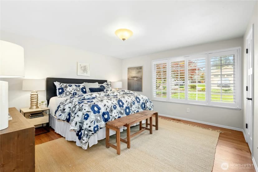 Property photo for 2468 168th Place Ne, Bellevue photo 15