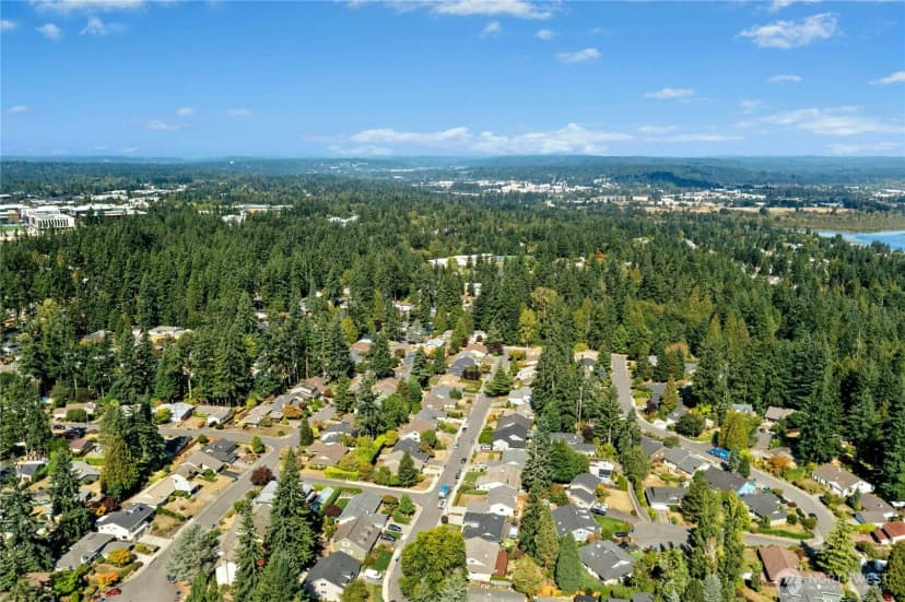 Property photo for 2468 168th Place Ne, Bellevue photo 35