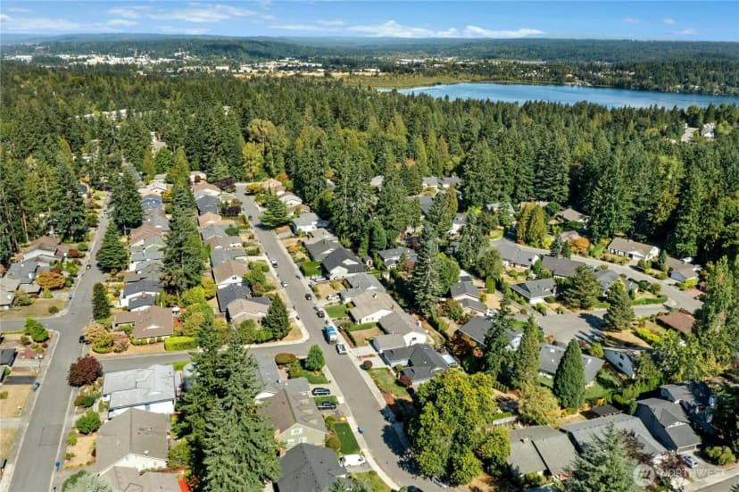 Property photo for 2468 168th Place Ne, Bellevue photo 34