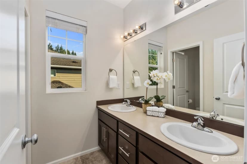 Property photo for 1094 Se 10th Street, North Bend photo 29