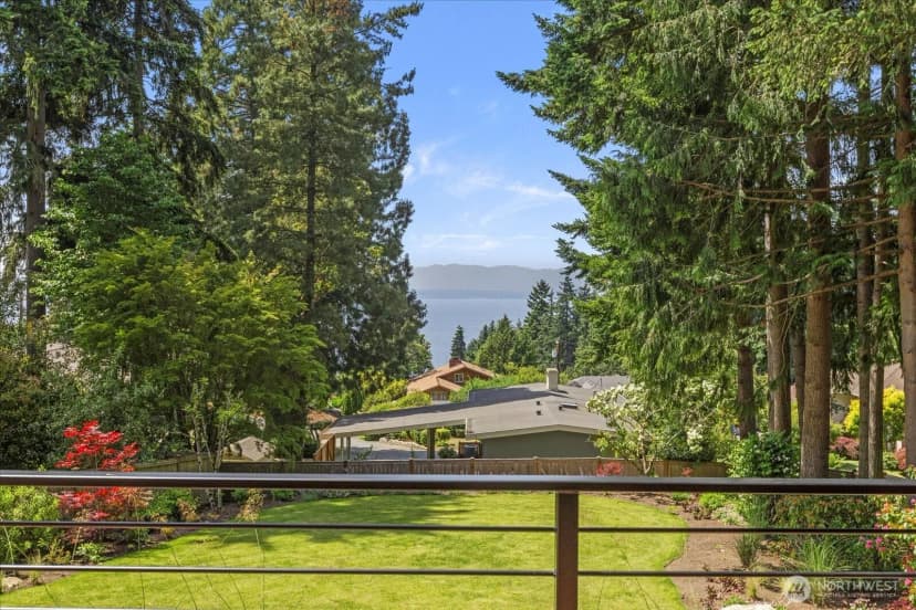 Property photo for 6907 160th Street Sw, Edmonds photo 7