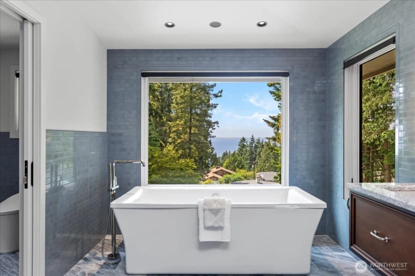 Property photo for 6907 160th Street Sw, Edmonds photo 19
