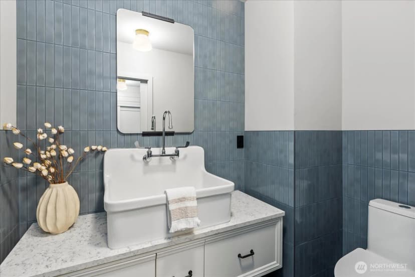 Property photo for 6907 160th Street Sw, Edmonds photo 16