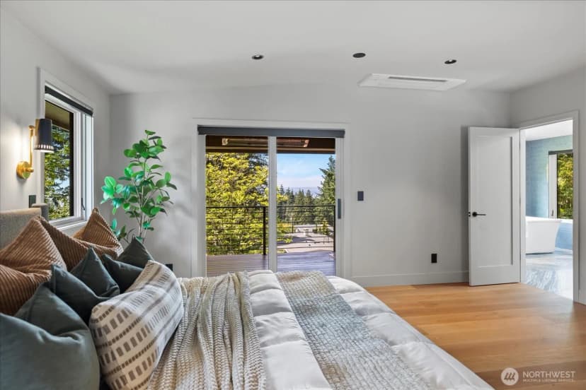 Property photo for 6907 160th Street Sw, Edmonds photo 18