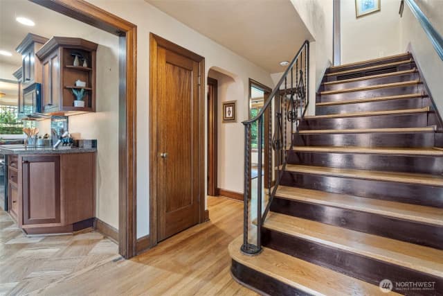 Property photo for 88 N Orchard Road, Tacoma photo 3