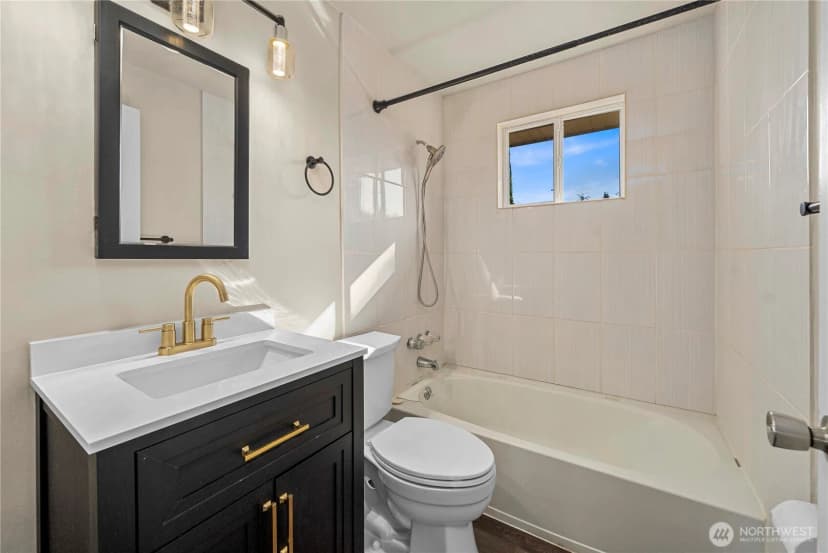 Property photo for 25416 31st Avenue S, Kent photo 23