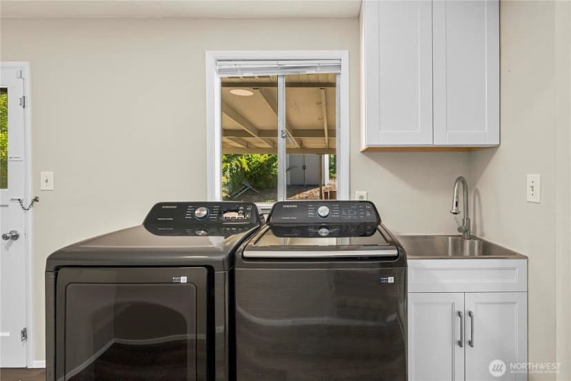 Property photo for 25416 31st Avenue S, Kent photo 15