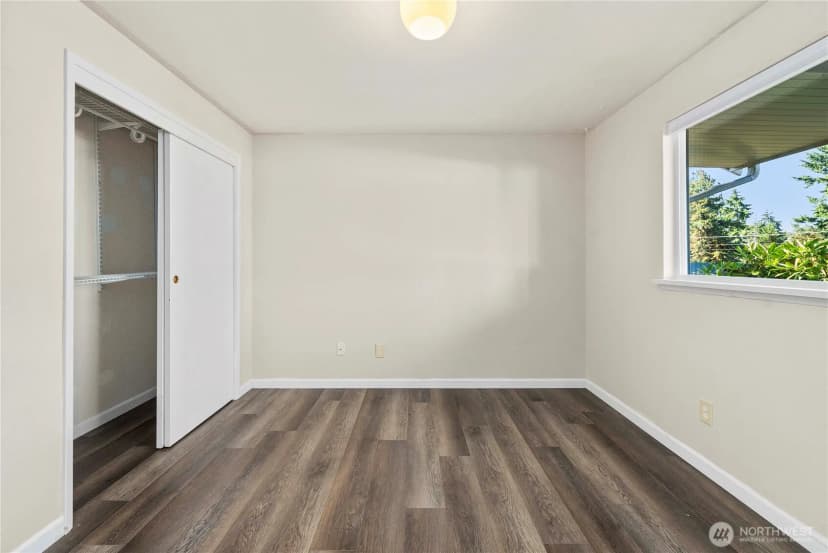 Property photo for 25416 31st Avenue S, Kent photo 20