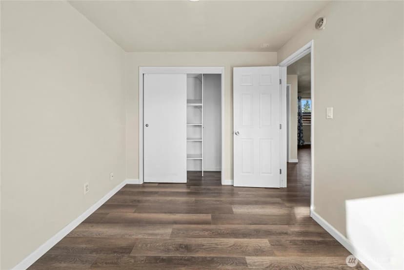 Property photo for 25416 31st Avenue S, Kent photo 22