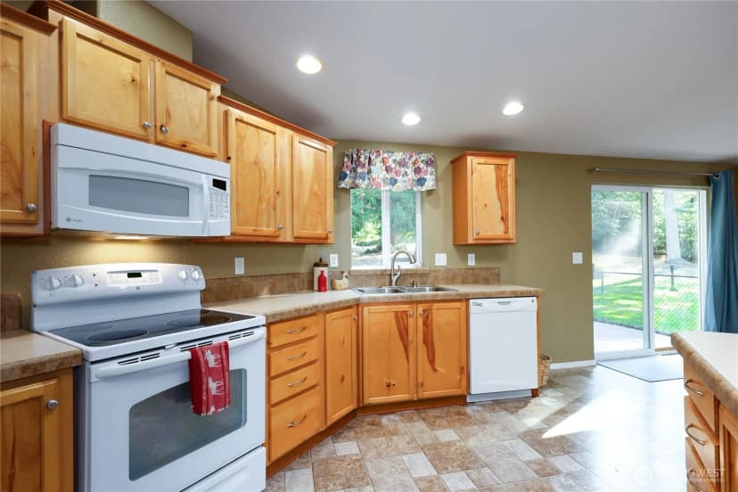 Property photo for 35025 Little Boston Road Ne, Kingston photo 14