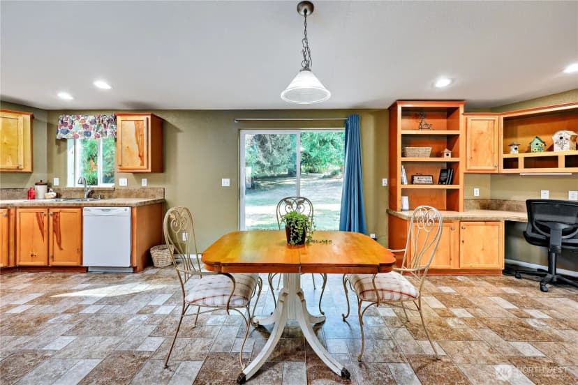 Property photo for 35025 Little Boston Road Ne, Kingston photo 11
