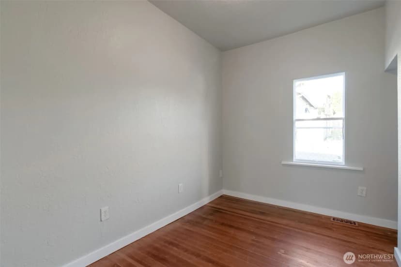Property photo for 1812 22nd Street, Everett photo 10