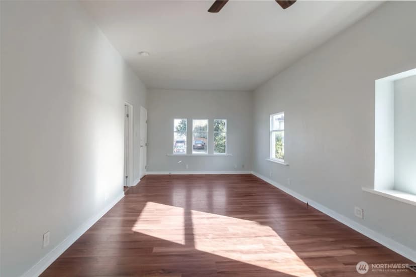 Property photo for 1812 22nd Street, Everett photo 4