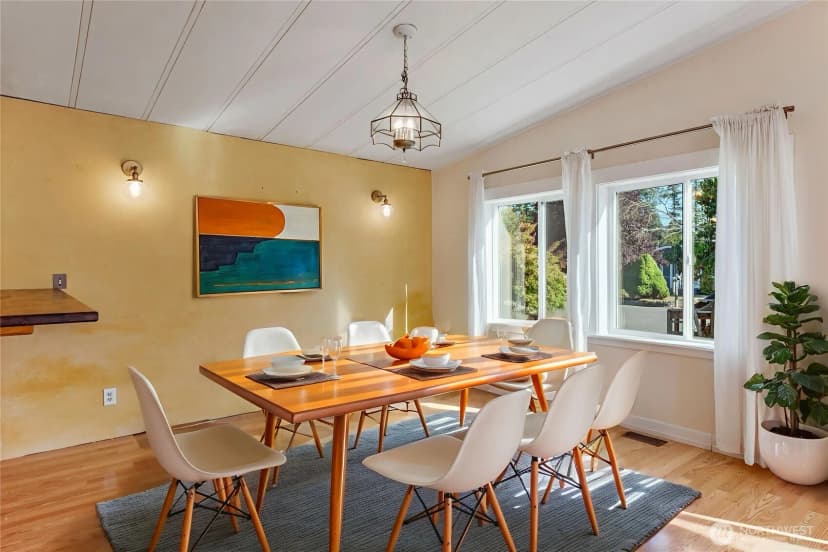Property photo for 2055 Victoria Avenue, Port Townsend photo 14