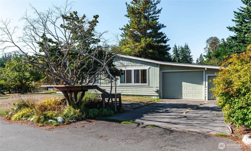 Property photo for 2055 Victoria Avenue, Port Townsend photo 34