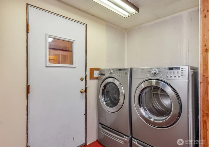 Property photo for 2055 Victoria Avenue, Port Townsend photo 24