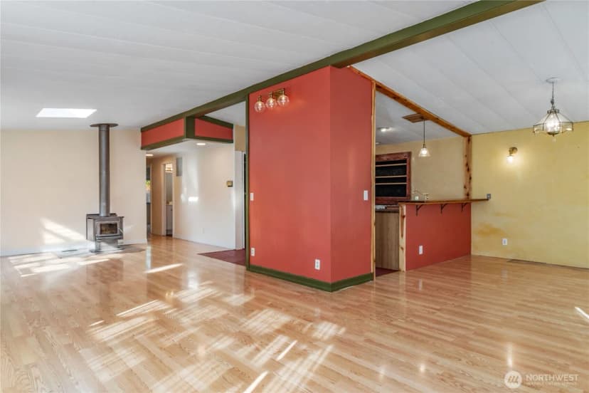 Property photo for 2055 Victoria Avenue, Port Townsend photo 5