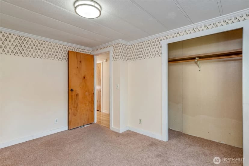 Property photo for 2055 Victoria Avenue, Port Townsend photo 22