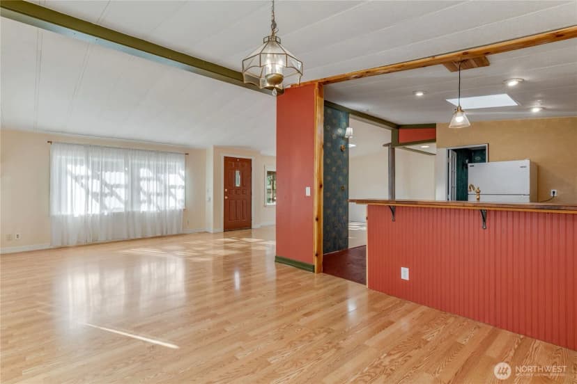 Property photo for 2055 Victoria Avenue, Port Townsend photo 12