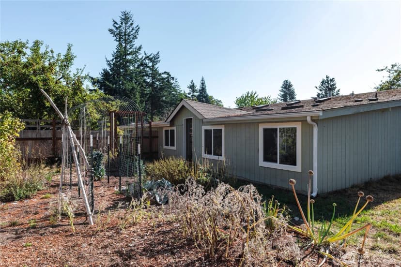 Property photo for 2055 Victoria Avenue, Port Townsend photo 36