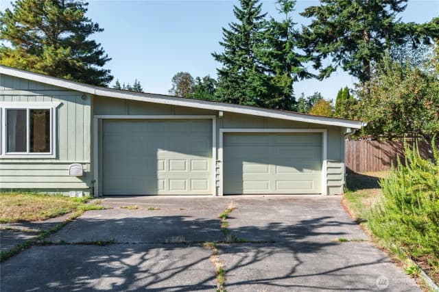 Property photo for 2055 Victoria Avenue, Port Townsend photo 3