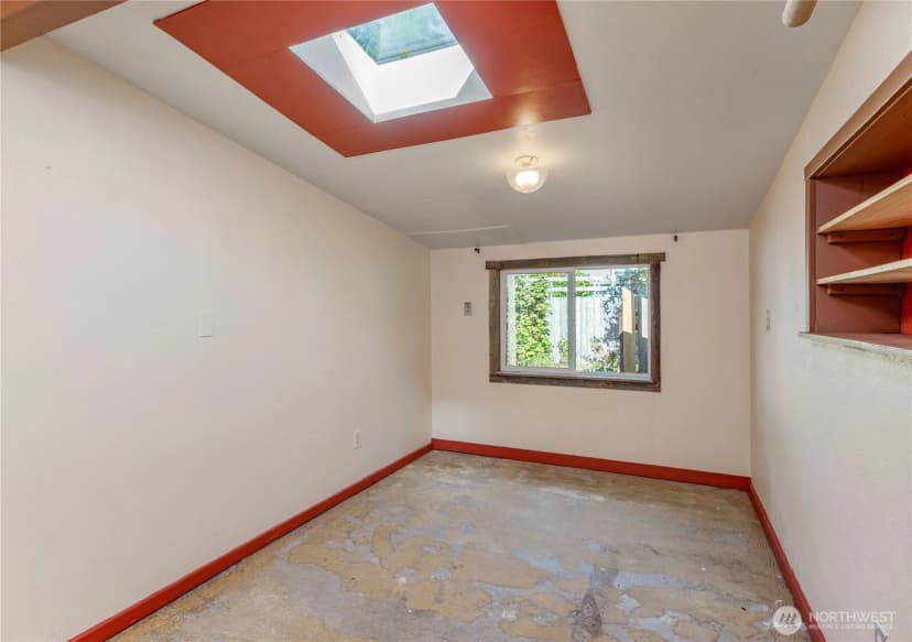 Property photo for 2055 Victoria Avenue, Port Townsend photo 32