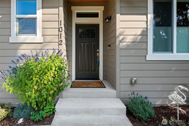 Property photo for 1012 High Avenue, Bremerton photo 2