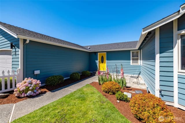 Property photo for 3410 W 7th Place, Anacortes photo 4