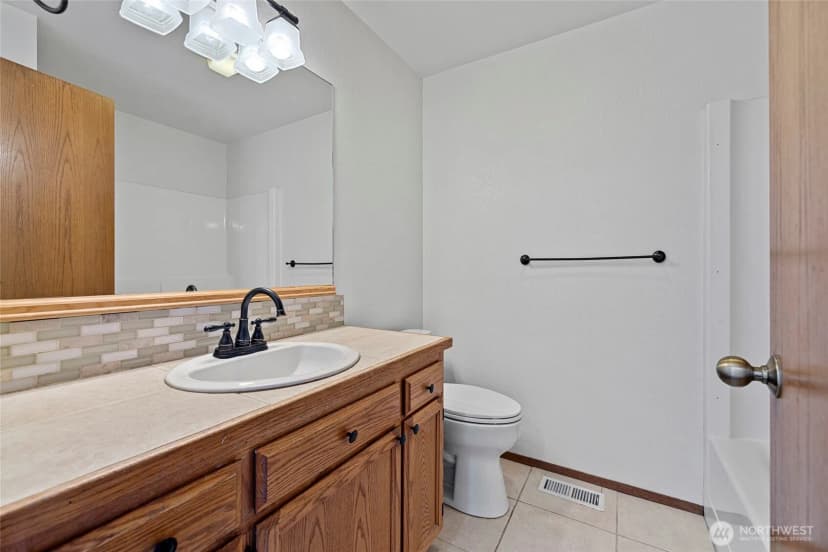 Property photo for 3410 W 7th Place, Anacortes photo 23