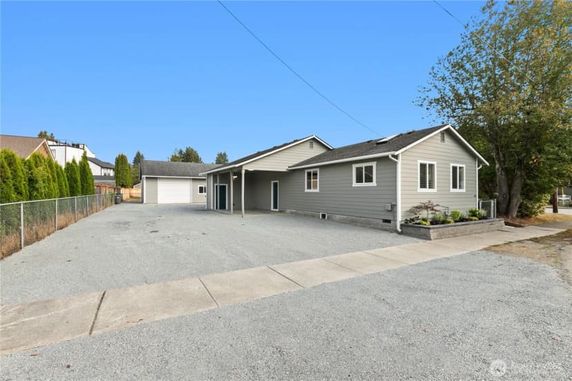 Property photo for 400 6th Street, Snohomish photo 4