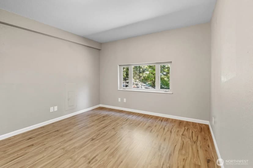 Property photo for 1271 Bay Lp Sw, Tumwater photo 13