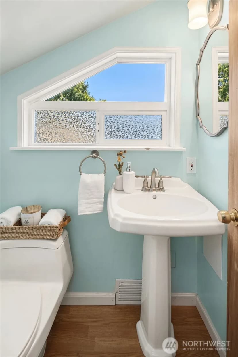 Property photo for 2015 N 143 Street, Seattle photo 15