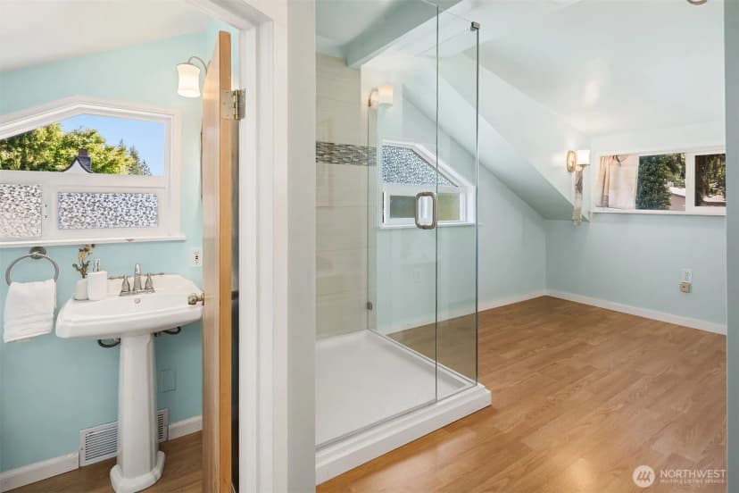 Property photo for 2015 N 143 Street, Seattle photo 16