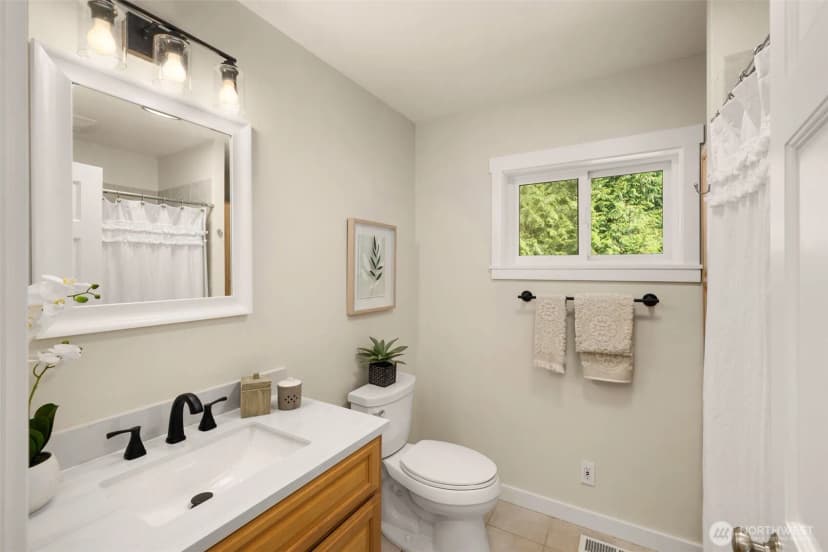 Property photo for 20420 Ne Woodinville Duvall Road, Woodinville photo 27