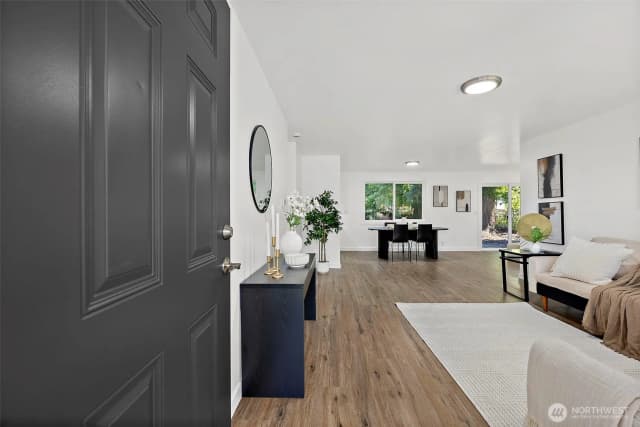 Property photo for 11725 Masonic Road Sw, Lakewood photo 3