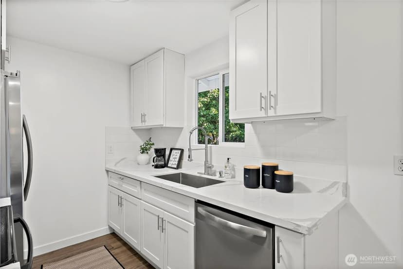 Property photo for 11725 Masonic Road Sw, Lakewood photo 12