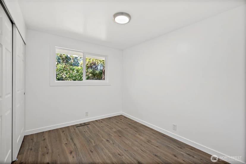 Property photo for 11725 Masonic Road Sw, Lakewood photo 16