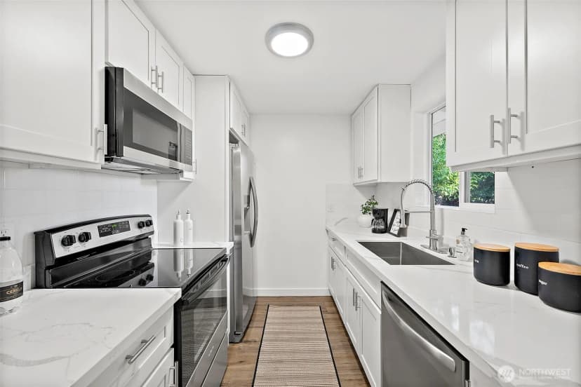 Property photo for 11725 Masonic Road Sw, Lakewood photo 13